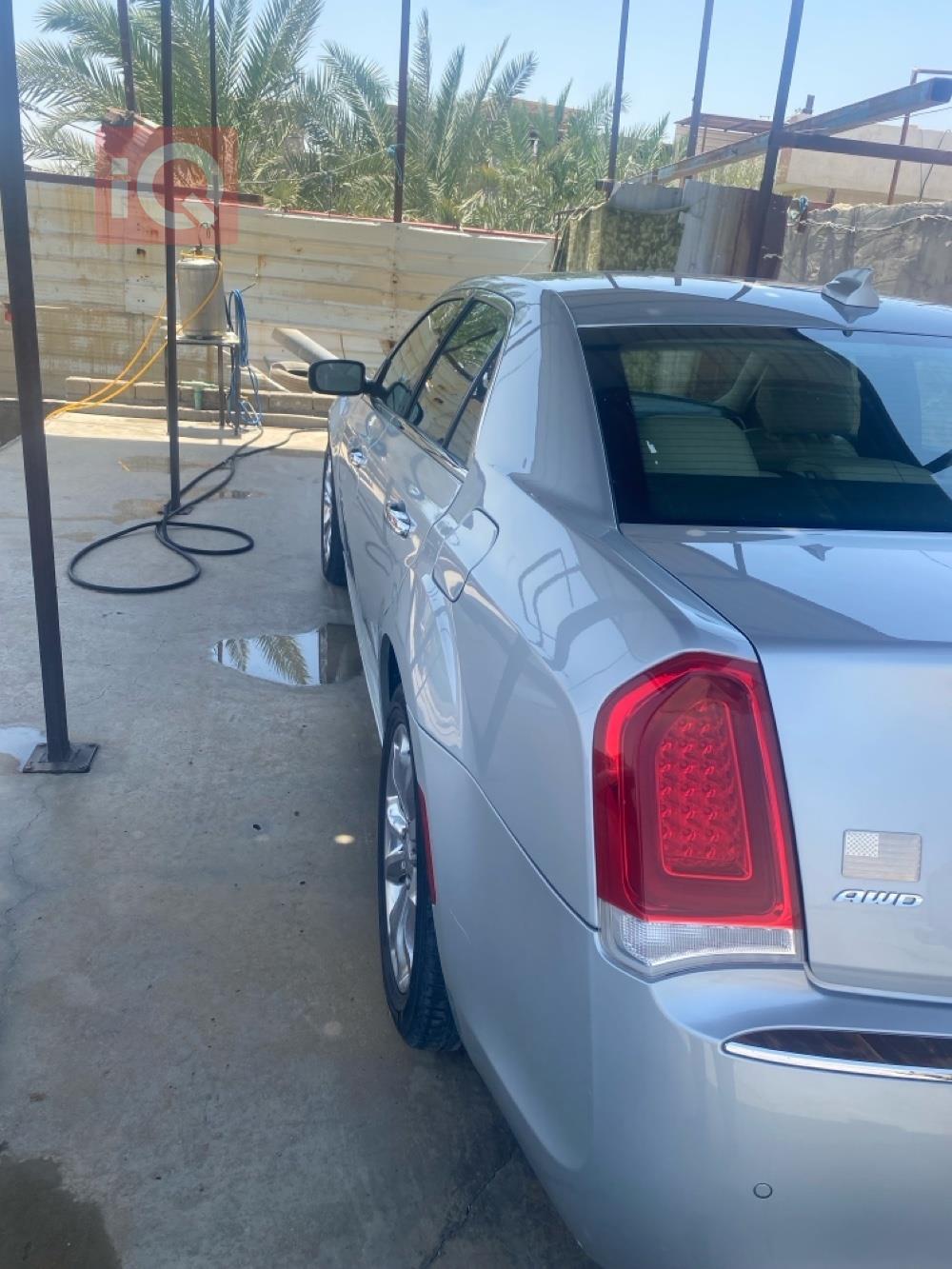 كرايسلر 300